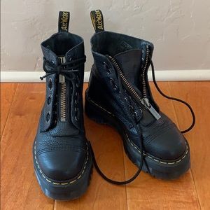Dr. Martens Sinclair Boot